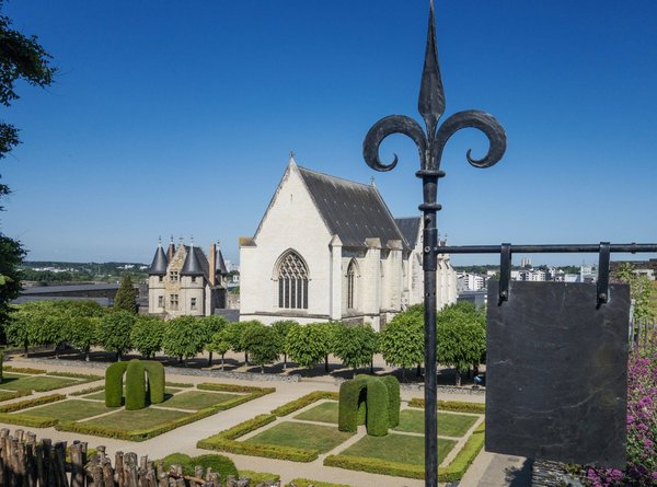 Pourquoi retrouve-t-on l'esprit club dans les hôtels à Bidart ?