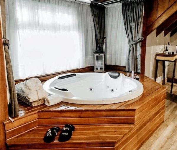 Découvrez les plus charmantes Love Rooms de la région PACA pour une escapade romantique